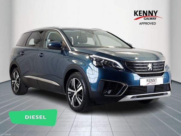 Peugeot 5008 MPV, Diesel, 2020, Green