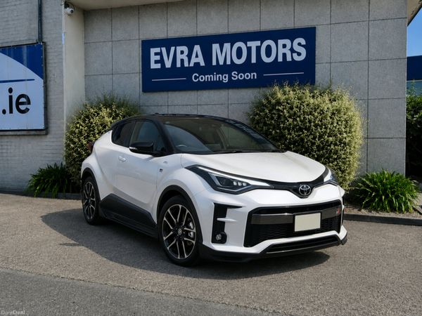 Toyota C-HR SUV, Petrol Hybrid, 2022, White