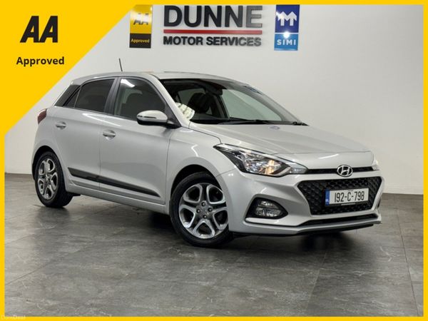 Hyundai i20 Hatchback, Petrol, 2019, Grey