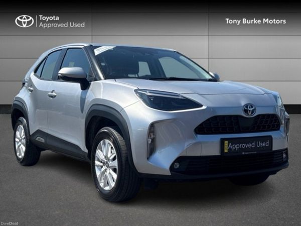 Toyota Yaris Cross SUV, Petrol Hybrid, 2023, Silver