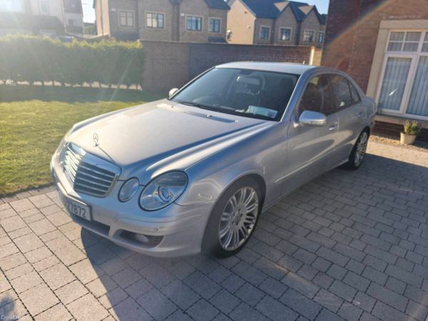 Mercedes-Benz E-Class Saloon, Petrol, 2008, Silver