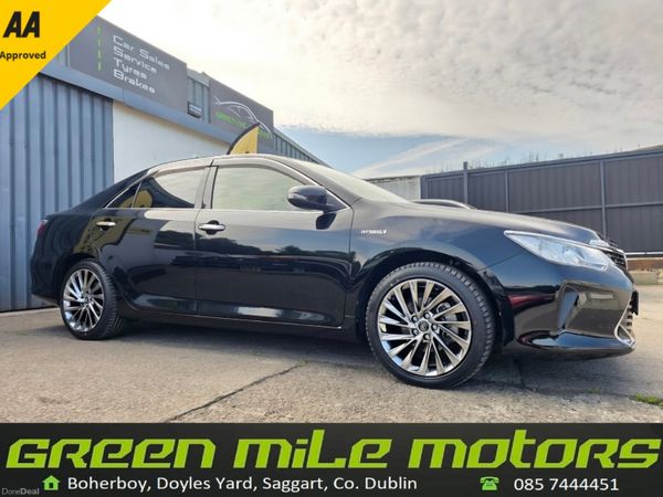 Toyota Camry Saloon, Petrol Hybrid, 2017, Black