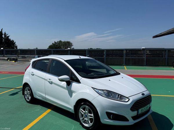 Ford Fiesta Hatchback, Petrol, 2015, White