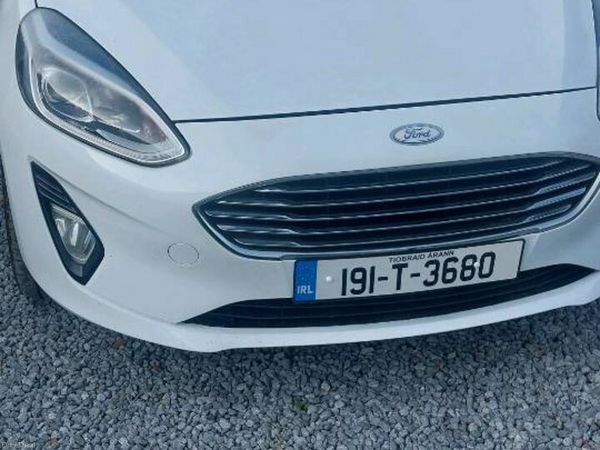 Ford Fiesta Hatchback, Petrol, 2019, White