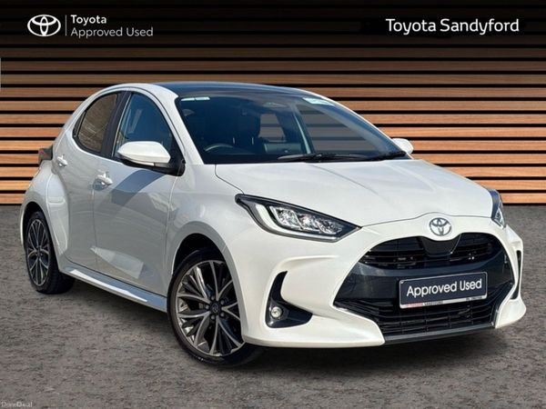 Toyota Yaris Hatchback, Petrol Hybrid, 2024, White