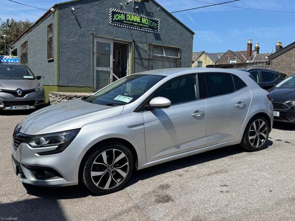 Renault Megane Hatchback, Diesel, 2019, Grey