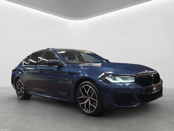 BMW 5-Series Saloon, Petrol Plug-in Hybrid, 2023, Blue