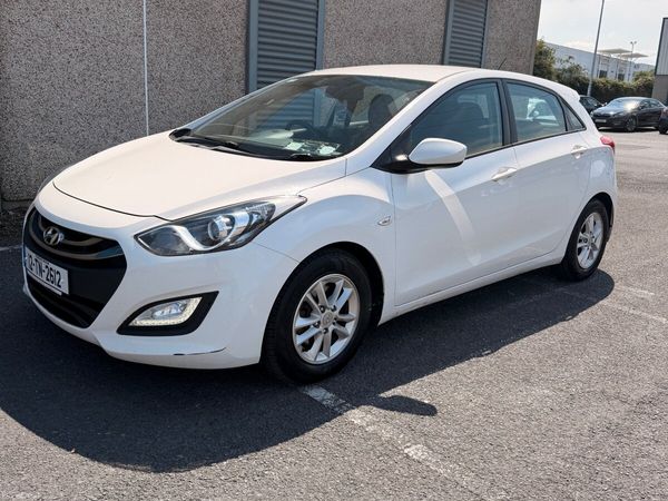 Hyundai i30 Hatchback, Diesel, 2012, White