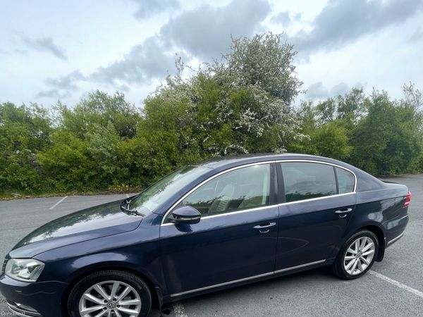 Volkswagen Passat Saloon, Diesel, 2014, Blue