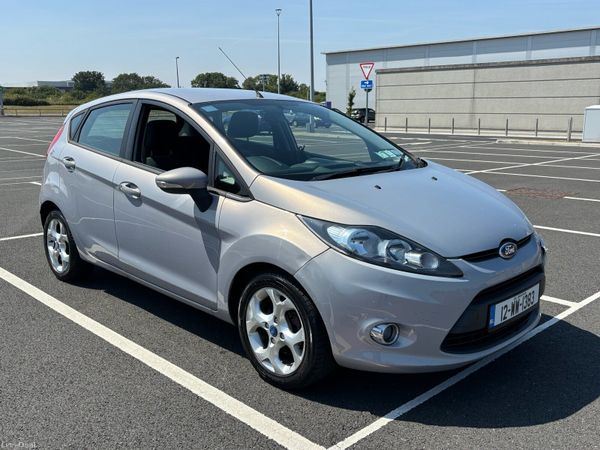 Ford Fiesta Hatchback, Petrol, 2012, Grey