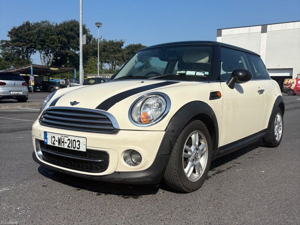 Mini Cooper Hatchback, Diesel, 2012, White