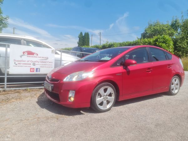 Toyota Prius Hatchback, Petrol Hybrid, 2012, Red