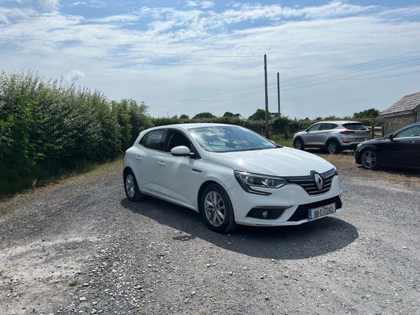 Renault Megane Hatchback, Diesel, 2018, White