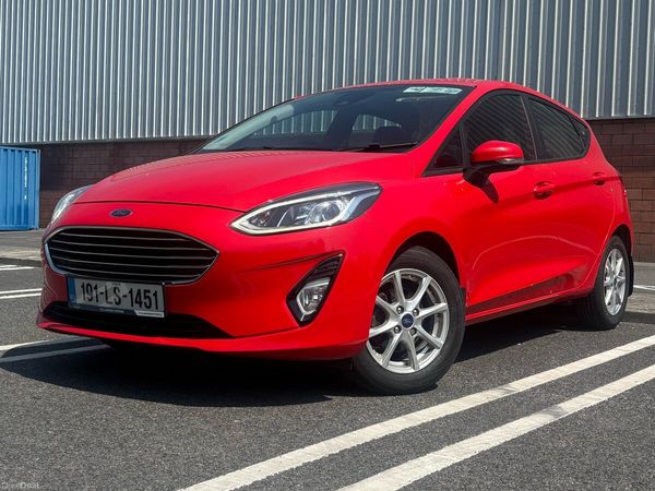 Ford Fiesta Hatchback, Petrol, 2019, Red
