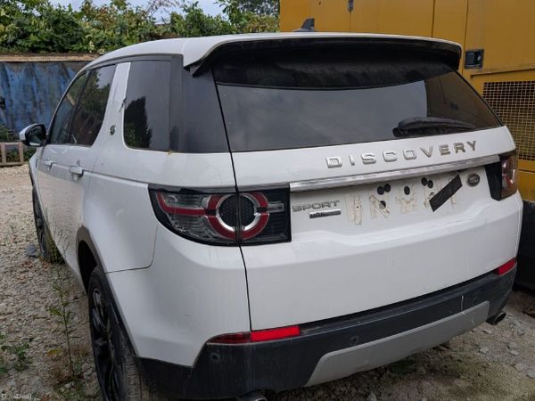 Land Rover Discovery Sport SUV, Diesel, 2015, White