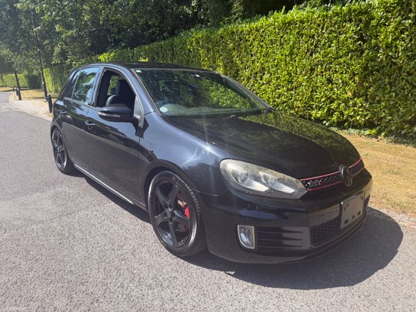 Volkswagen Golf Hatchback, Petrol, 2010, Black