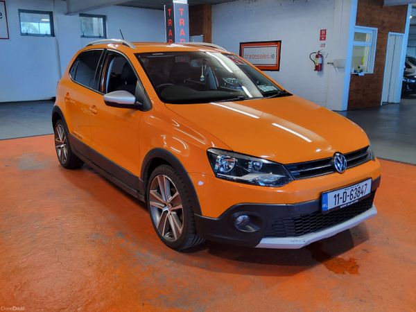 Volkswagen Polo Hatchback, Petrol, 2011, Orange