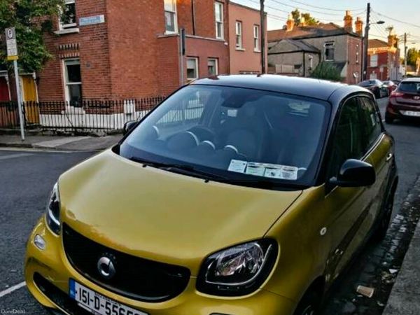 Smart Forfour Hatchback, Petrol, 2015, Yellow