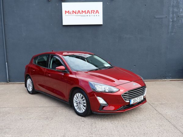 Ford Focus Hatchback, Diesel, 2020, Red
