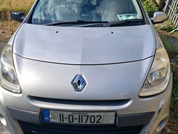 Renault Clio Hatchback, Ethanol Petrol, 2011, Silver