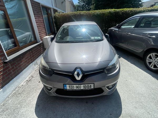 Renault Fluence Saloon, Diesel, 2013, Grey