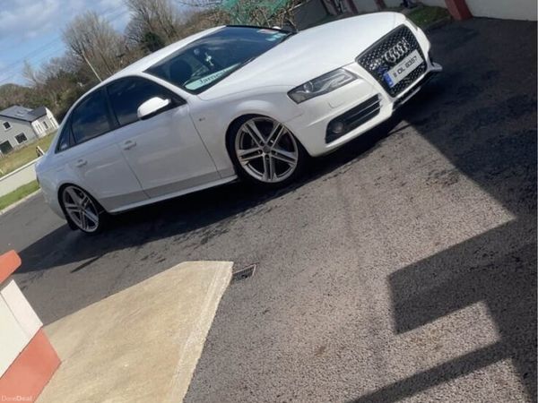 Audi A4 Saloon, Diesel, 2011, White