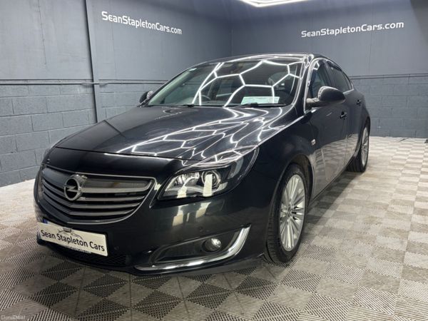 Opel Insignia Hatchback, Diesel, 2015, Black