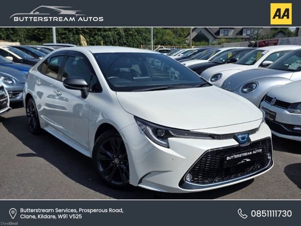 Toyota Corolla Saloon, Petrol Hybrid, 2020, White