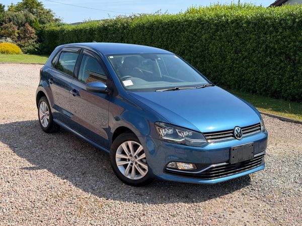Volkswagen Polo Hatchback, Petrol, 2017, Blue