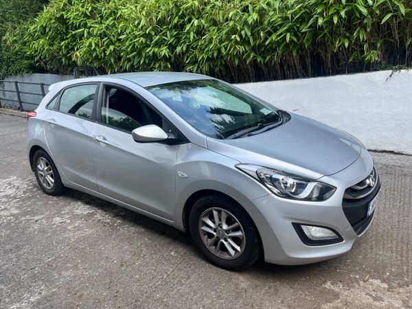 Hyundai i30 Hatchback, Petrol, 2014, Silver