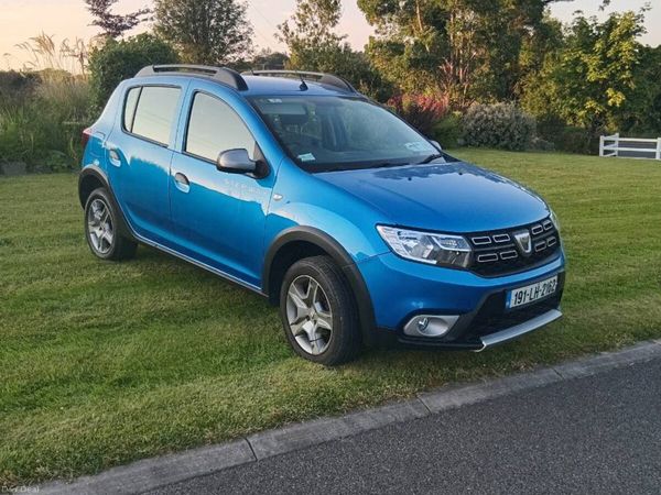 Dacia Sandero Stepway Hatchback, Petrol, 2019, Blue