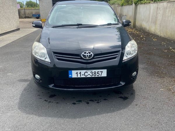 Toyota Auris Hatchback, Diesel, 2011, Black