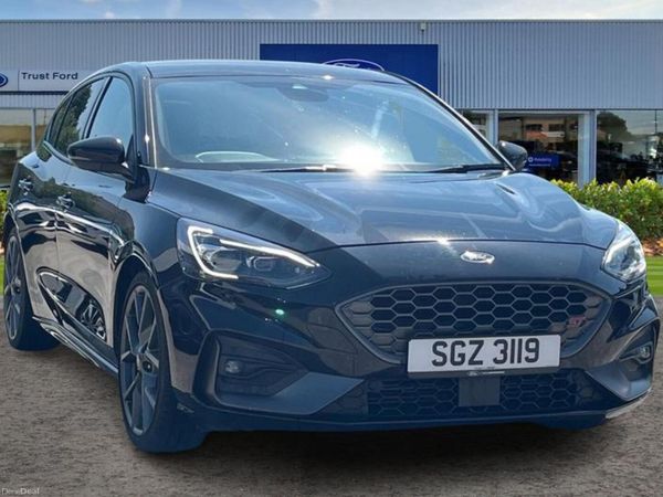 Ford Focus Hatchback, Petrol, 2020, Black