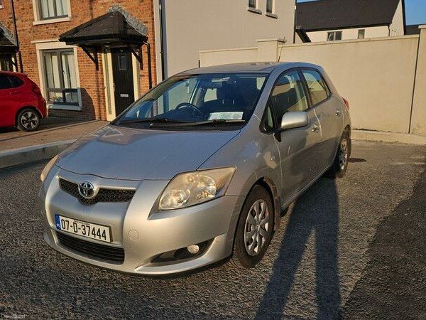 Toyota Auris Hatchback, Petrol, 2007, Silver