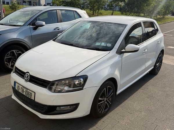 Volkswagen Polo Hatchback, Petrol, 2010, White