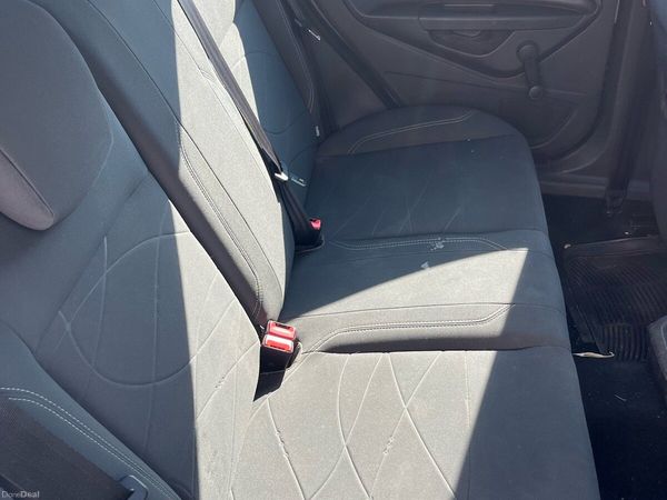 Ford Fiesta Hatchback, Petrol, 2016, Silver