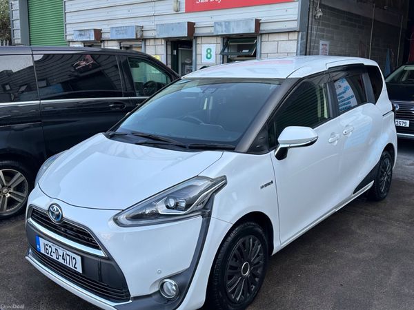 Toyota Sienta MPV, Petrol Hybrid, 2016, White