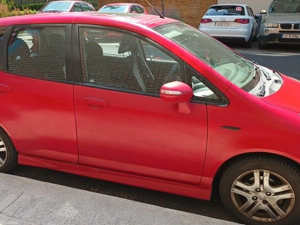 Honda Jazz Hatchback, Petrol, 2005, Red