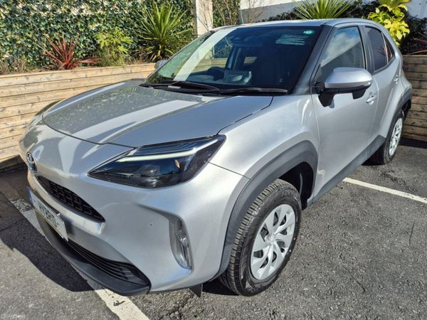 Toyota Yaris Cross SUV, Petrol Hybrid, 2021, Silver