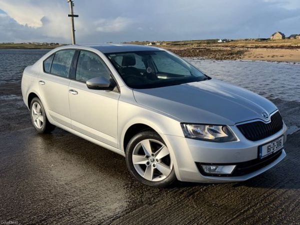 Skoda Octavia Saloon, Diesel, 2016, Silver