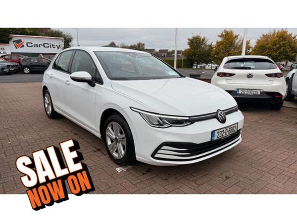 Volkswagen Golf Hatchback, Diesel, 2023, White