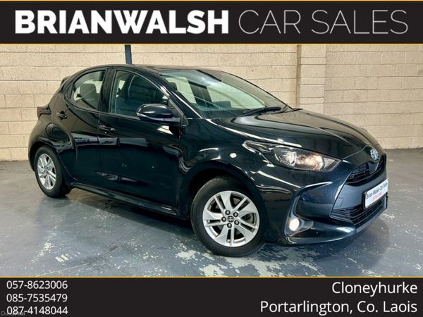 Toyota Yaris Hatchback, Petrol Hybrid, 2023, Black