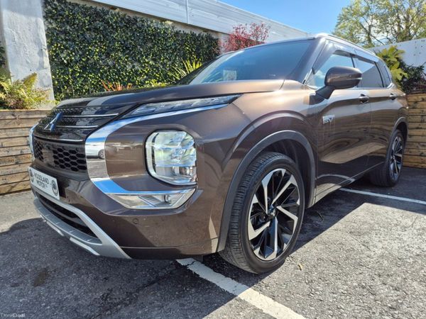 Mitsubishi Outlander SUV, Petrol Plug-in Hybrid, 2022, Brown