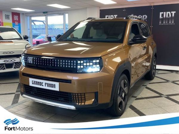 Fiat Grande Panda SUV, Petrol Hybrid, 2026, Brown