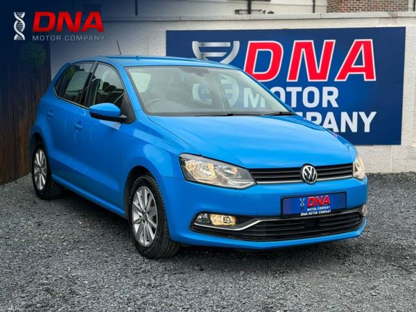Volkswagen Polo Hatchback, Petrol, 2015, Blue