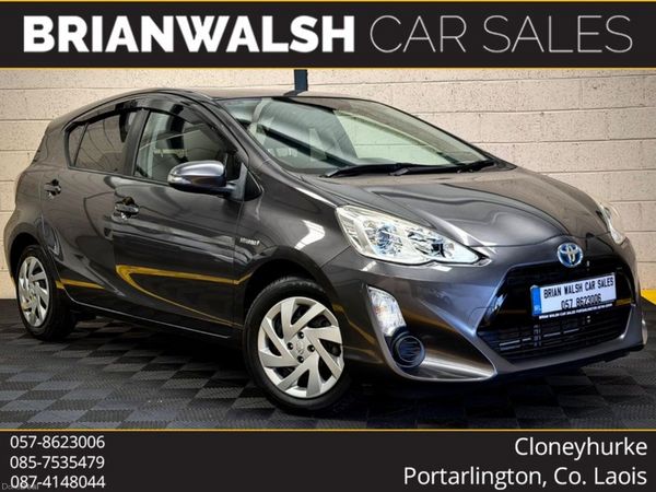 Toyota Aqua Hatchback, Petrol Hybrid, 2015, Grey