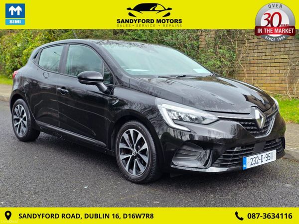 Renault Clio Hatchback, Petrol, 2023, Black