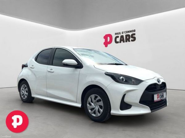 Toyota Yaris Hatchback, Petrol Hybrid, 2023, White
