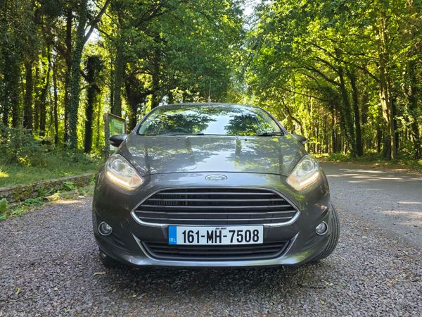 Ford Fiesta Hatchback, Petrol, 2016, Grey