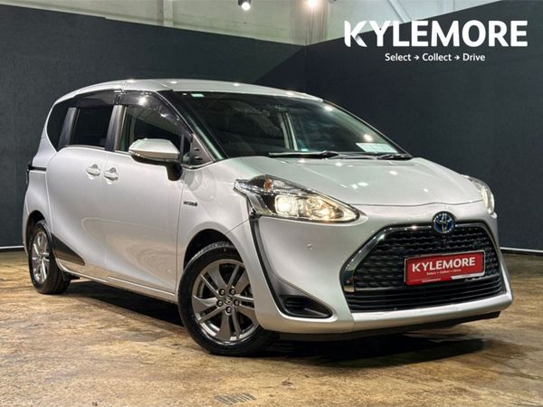 Toyota Sienta MPV, Petrol Hybrid, 2020, Silver